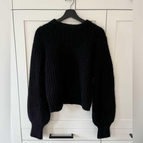 SOLD Reformation Black Sweater Size S - Picture 3 of 9
